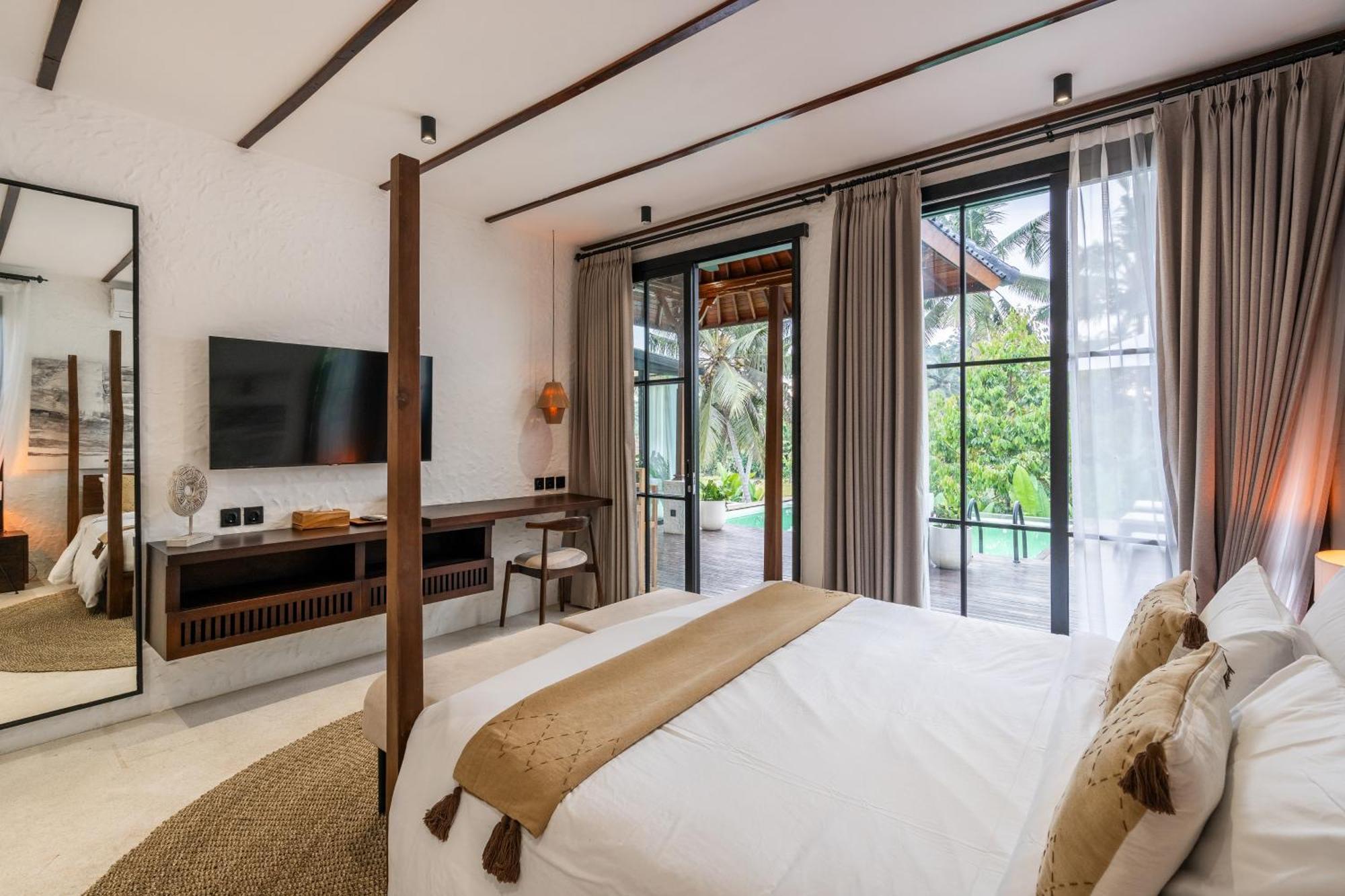Exclusive New Villa In Ubud - 2Bdr, Massive Pool - Ultimate Luxury ภายนอก รูปภาพ